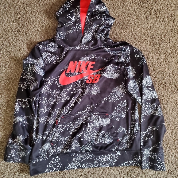 Nike Other - Nike boys hoody size xl